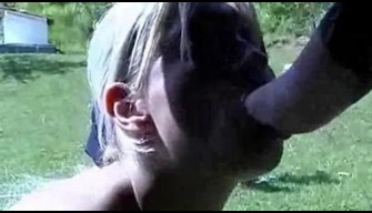 Porn horse a quick blonde sucks off a horse on the lawn zooporno oral